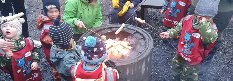 Gapahuk i Nøtteskogen